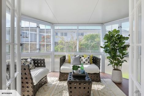 Photo of property in 2/8 Pierce Road, Milford, Auckland, 0620