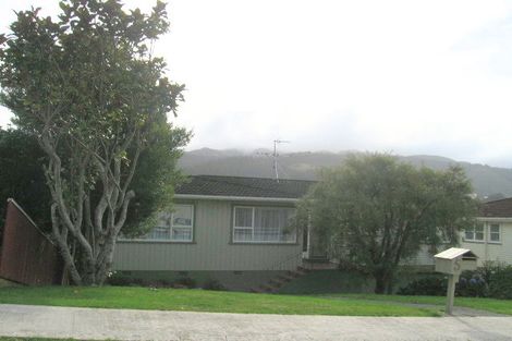 Photo of property in 5 Saint Catherines Terrace, Tawa, Wellington, 5028