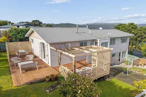 Photo of property in 153 Conclusion Street, Ascot Park, Porirua, 5024