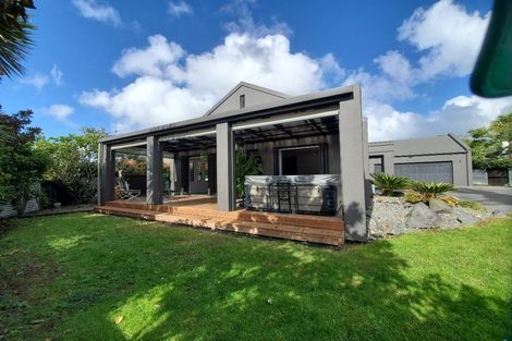 Photo of property in 20 Te Wharau Drive, Greenhithe, Auckland, 0632