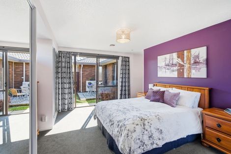 Photo of property in 26 Takaro Avenue, Sockburn, Christchurch, 8042