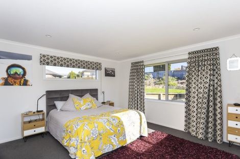 Photo of property in 32 Blue Stone Drive, Waiareka Junction, Oamaru, 9401