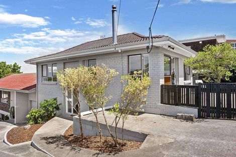Photo of property in 1/425 Don Buck Road, Massey, Auckland, 0614