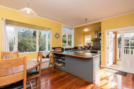 Photo of property in 43 Kano Street, Karori, Wellington, 6012