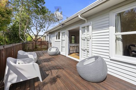 Photo of property in 117f Seaview Road, Westown, New Plymouth, 4310