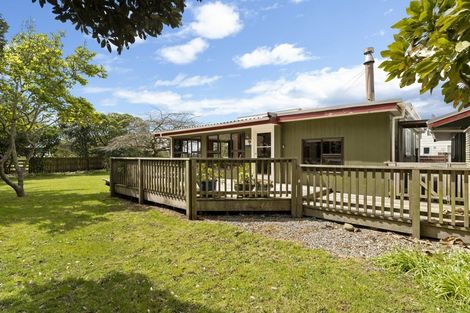 Photo of property in 3 Atkinson Avenue, Otaki Beach, Otaki, 5512