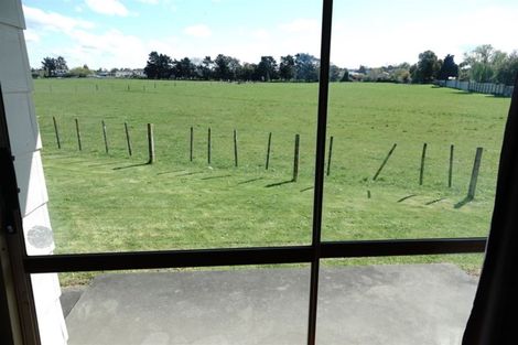 Photo of property in 1 Winlove Crescent, Waipukurau, 4200
