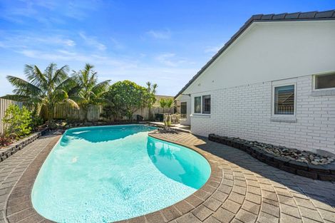Photo of property in 24 Fahey Avenue, Mount Maunganui, 3116