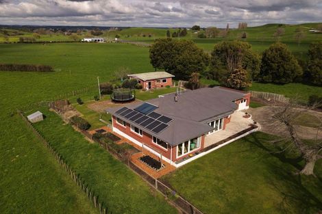 Photo of property in 93 State Highway 5, Tirau, 3485