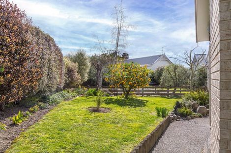 Photo of property in 4 Orchard Road, Greytown, 5712