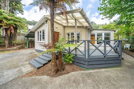 Photo of property in 38 Jocelyn Crescent, Pinehaven, Upper Hutt, 5019