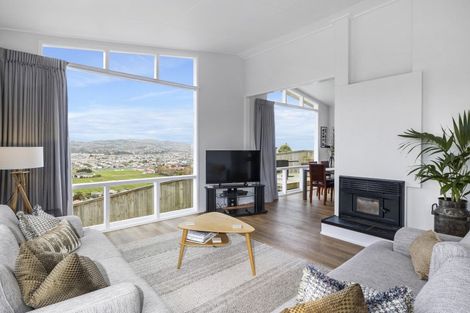 Photo of property in 77 Easther Crescent, Kew, Dunedin, 9012