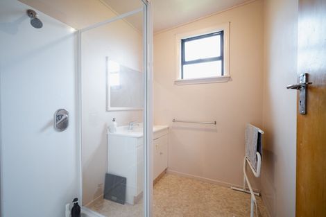 Photo of property in 11 Gull Street, Waihola, Milton, 9073