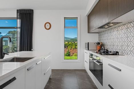 Photo of property in 47 Botanical Heights Drive, Waipahihi, Taupo, 3330