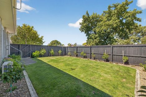 Photo of property in 2/21 Cob Crescent, Woolston, Christchurch, 8062