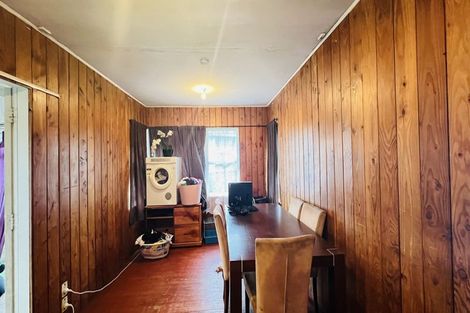 Photo of property in 192 Don Buck Road, Massey, Auckland, 0614