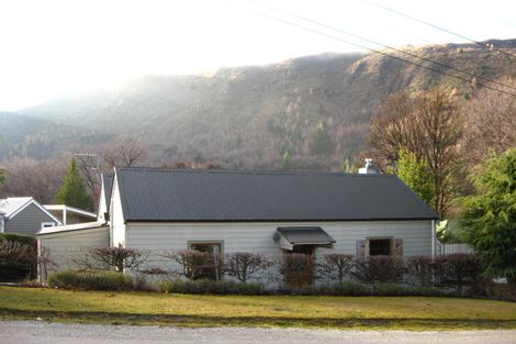 Photo of property in 4 Suffolk Street, Arrowtown, 9302