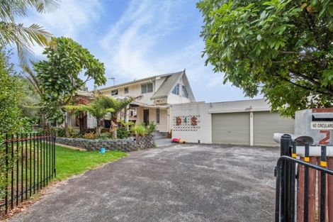 Photo of property in 2 Pipitea Place, Massey, Auckland, 0614
