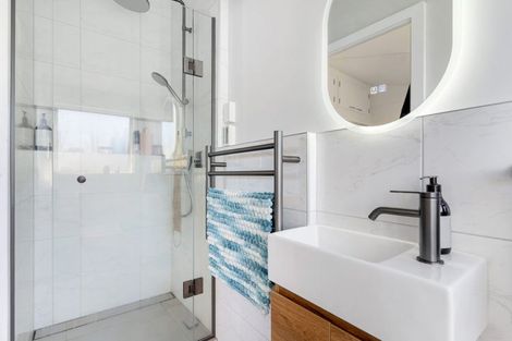 Photo of property in 25 Denarius Lane, Glendene, Auckland, 0602