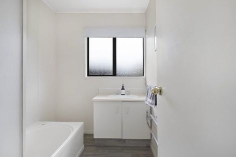 Photo of property in 3 Dennis Taylor Court, Paraparaumu, 5032