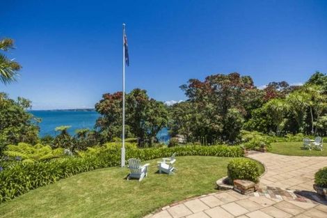 Photo of property in 241 Great North Road, Henderson, Auckland, 0612