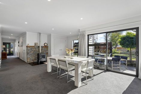 Photo of property in 54 Stratford Drive, Mount Pisa, Cromwell, 9383