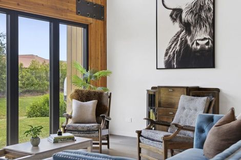 Photo of property in 7 Sapphire Spring Rise, Wanaka, 9305