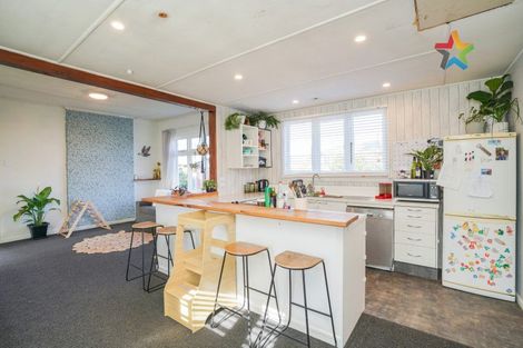 Photo of property in 63 Elles Road, Otautau, 9610