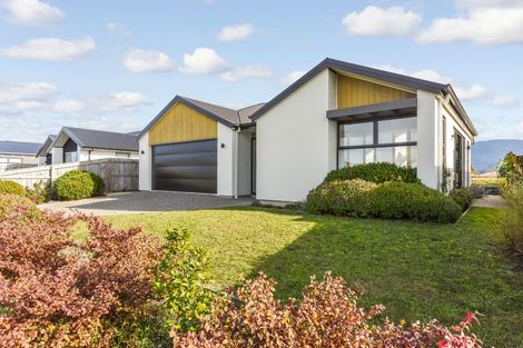 Photo of property in 16 Kuini Place, Motueka, 7120
