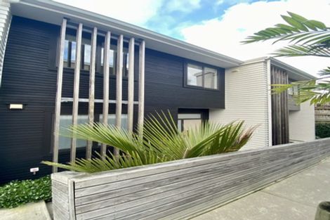 Photo of property in 7/50 Ocean View Road, Northcote, Auckland, 0627