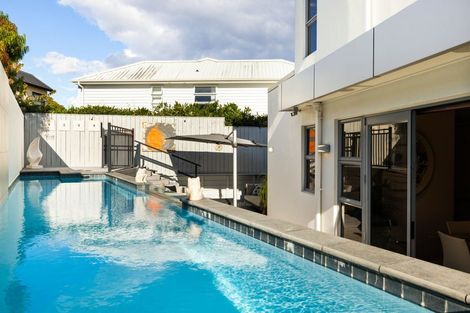 Photo of property in 5 Lake Domain Drive, Frankton, Hamilton, 3204