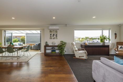 Photo of property in 23 Pegasus Place, Kelvin Grove, Palmerston North, 4414