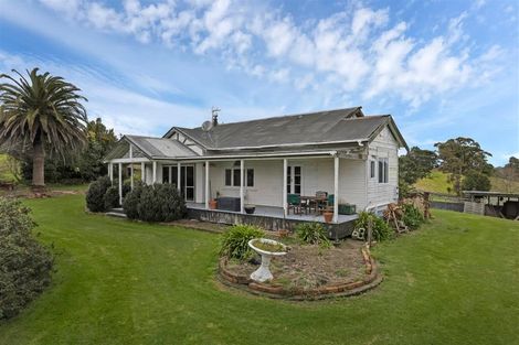 Photo of property in 375 Whitford Road, Whitford, Howick, 2571