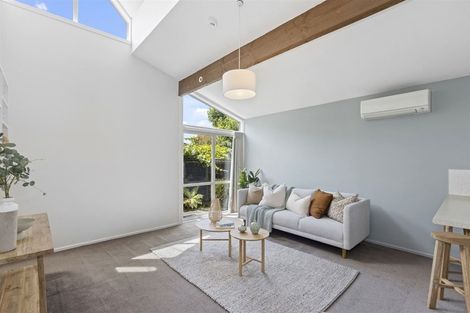 Photo of property in 12 Chatswood Place, Bishopdale, Christchurch, 8051