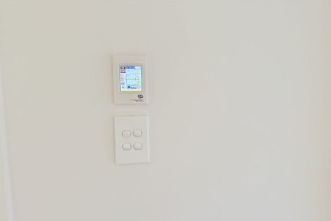 Photo of property in 9 Kirrama Place, Conifer Grove, Takanini, 2112