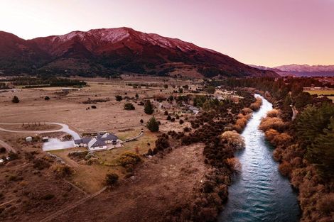 Photo of property in 136 Te Awa Road, Albert Town, Wanaka, 9382