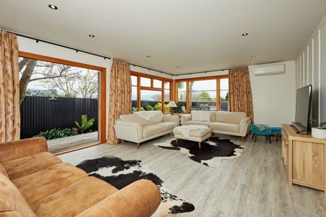 Photo of property in 56 Churchill Street, Kaikoura, 7300