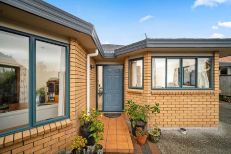 Photo of property in 19 Angel Way, Stanmore Bay, Whangaparaoa, 0932
