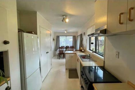 Photo of property in 50 Sunderlands Road, Half Moon Bay, Auckland, 2012