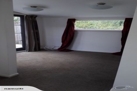 Photo of property in 2 Cornwall Road, Lyttelton, 8082