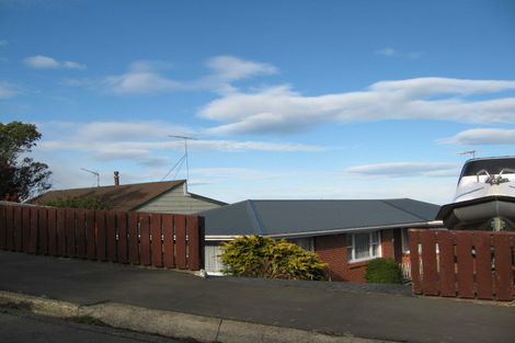 Photo of property in 31 Calypso Place, Rothesay Bay, Auckland, 0630