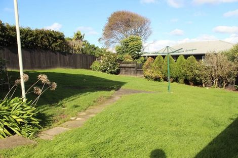 Photo of property in 123 Sandspit Road, Shelly Park, Auckland, 2014
