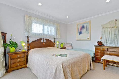 Photo of property in 9 Mohill Place, East Tamaki Heights, Auckland, 2016