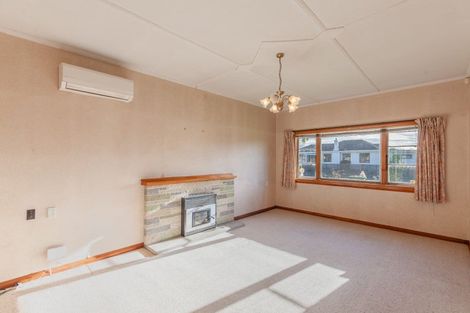 Photo of property in 30 Anzac Avenue, Onekawa, Napier, 4110