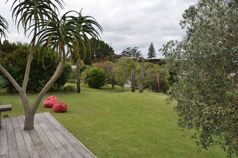 Photo of property in 42 Covil Avenue, Te Atatu South, Auckland, 0610