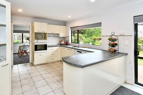 Photo of property in 15 Rathmar Drive, Manurewa, Auckland, 2105