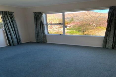 Photo of property in 21 Cherry Court, Wanaka, 9305