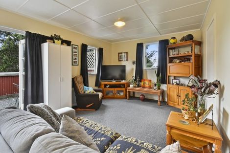 Photo of property in 5 Lipscombe Road, Kaiaua, Pokeno, 2473