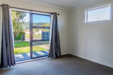 Photo of property in 12 Amokura Road, Taneatua, 3123