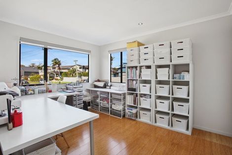 Photo of property in 21 Waller Avenue, Bucklands Beach, Auckland, 2012